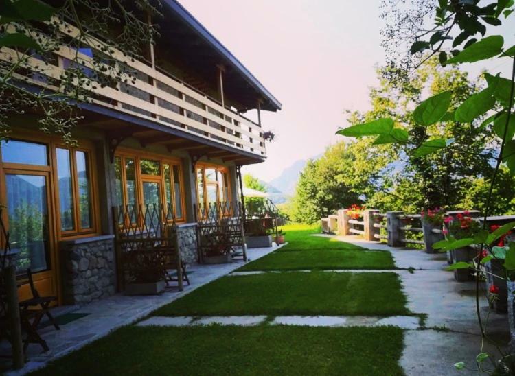 Agriturismo La Selvaggia 曼代洛-德尔拉里奥 外观 照片